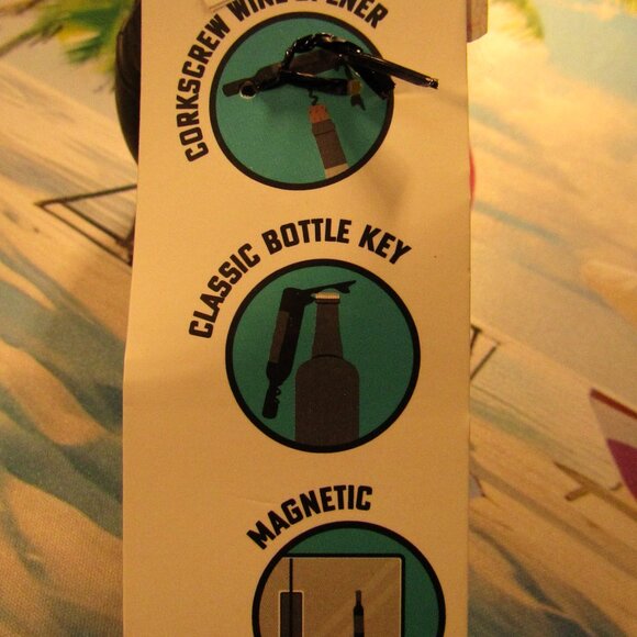 Wine Opener | Bottle Key | Magnetic | Modern Monkey - Picture 2 of 3